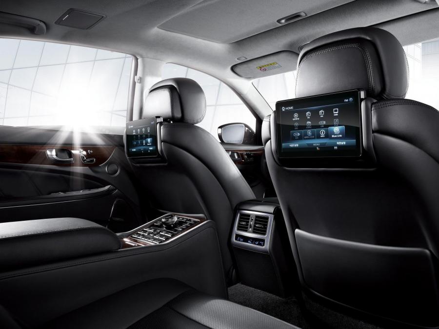  Hyundai Equus 2012 года  (фото 39 из 41)
